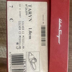 Salvadore Ferragamo Taryn logo slide sandal silver size 7